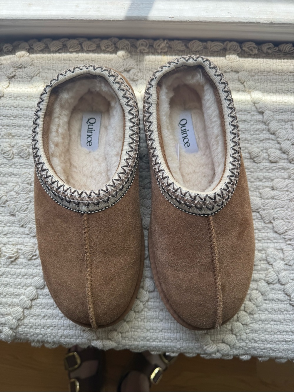 Quince Faux-Suede Shearling-Lined Slip-On Slippers in Tan and Cream - Picture 2 of 5